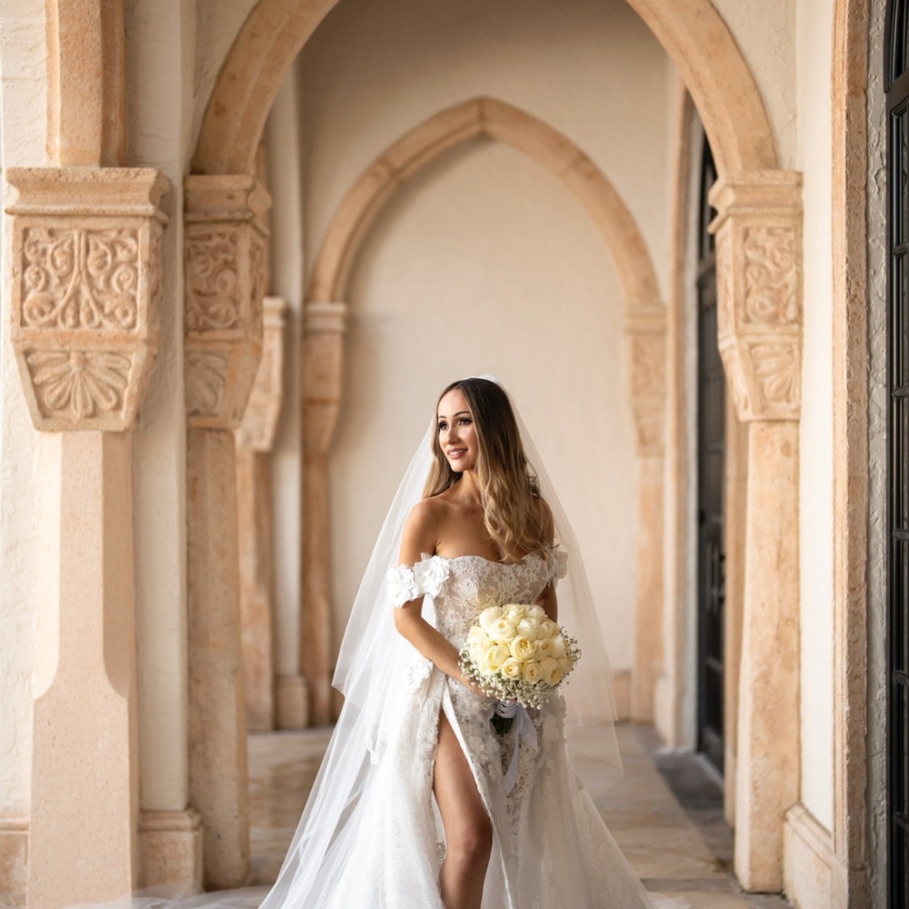✨Reem Acra 6604 Bisou Wedding Gown - Current Season (Street Size 2) ✨